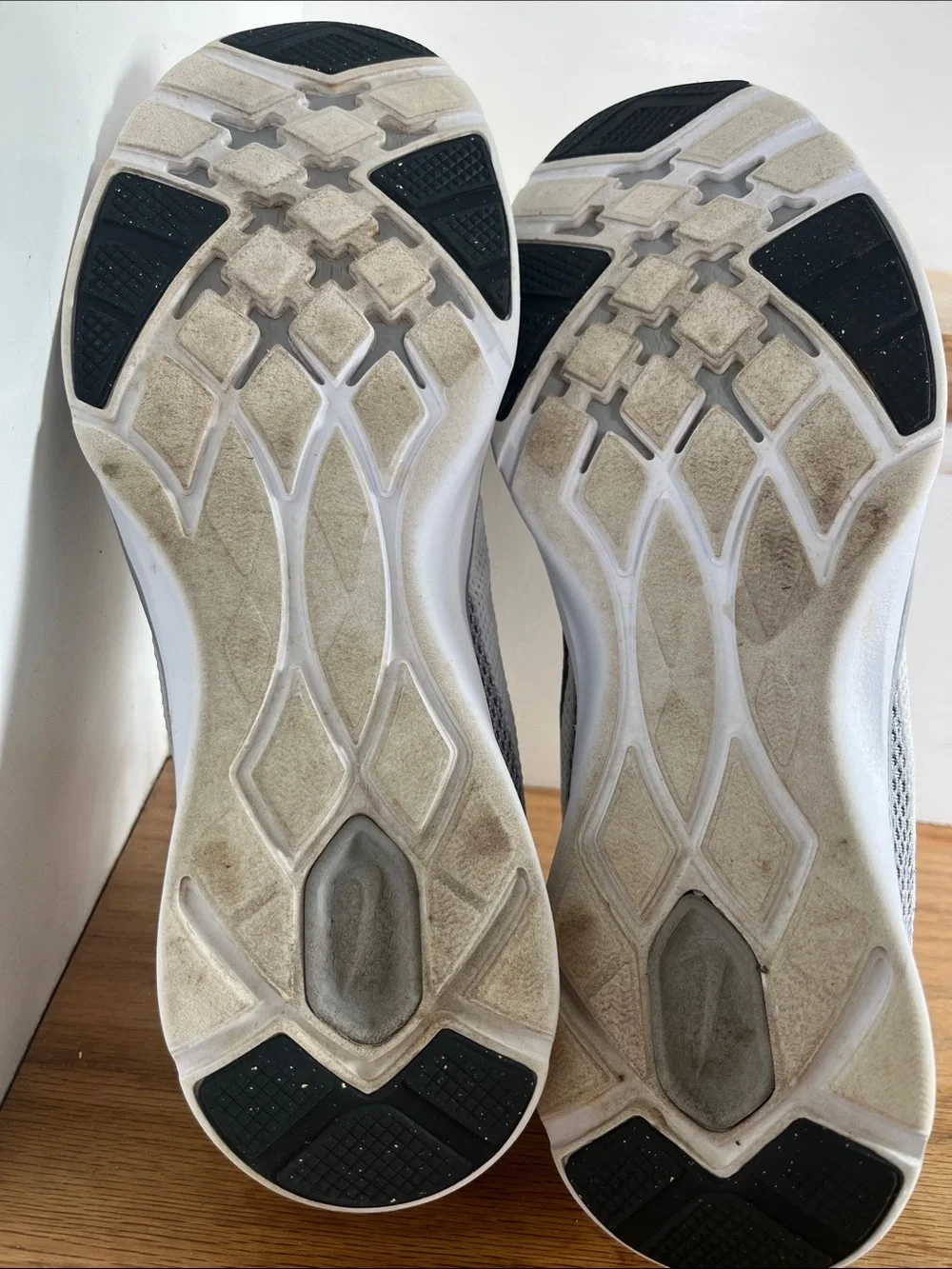Nike White and Black Mesh Training Sneakers
